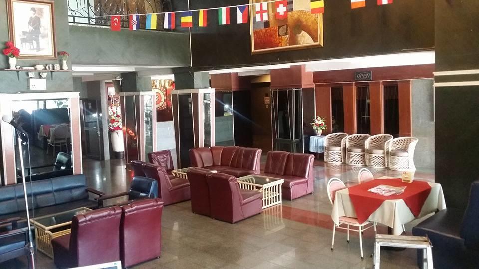 Roseinn Hotel Taphanhin Taphan Hin Esterno foto