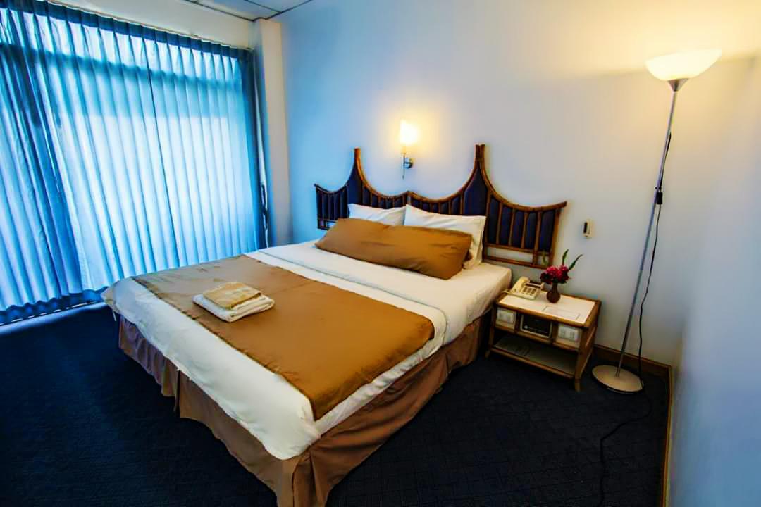 Roseinn Hotel Taphanhin Taphan Hin Esterno foto