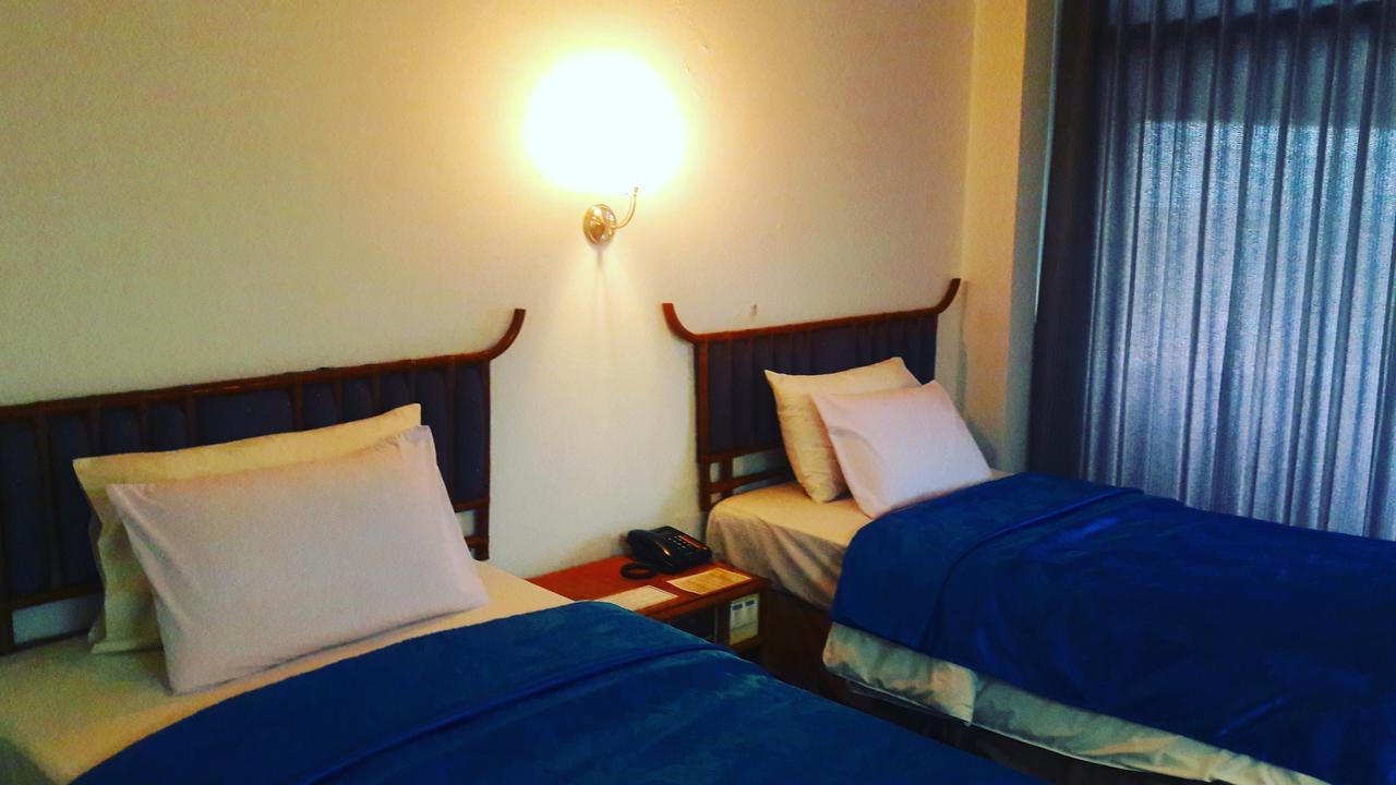 Roseinn Hotel Taphanhin Taphan Hin Esterno foto