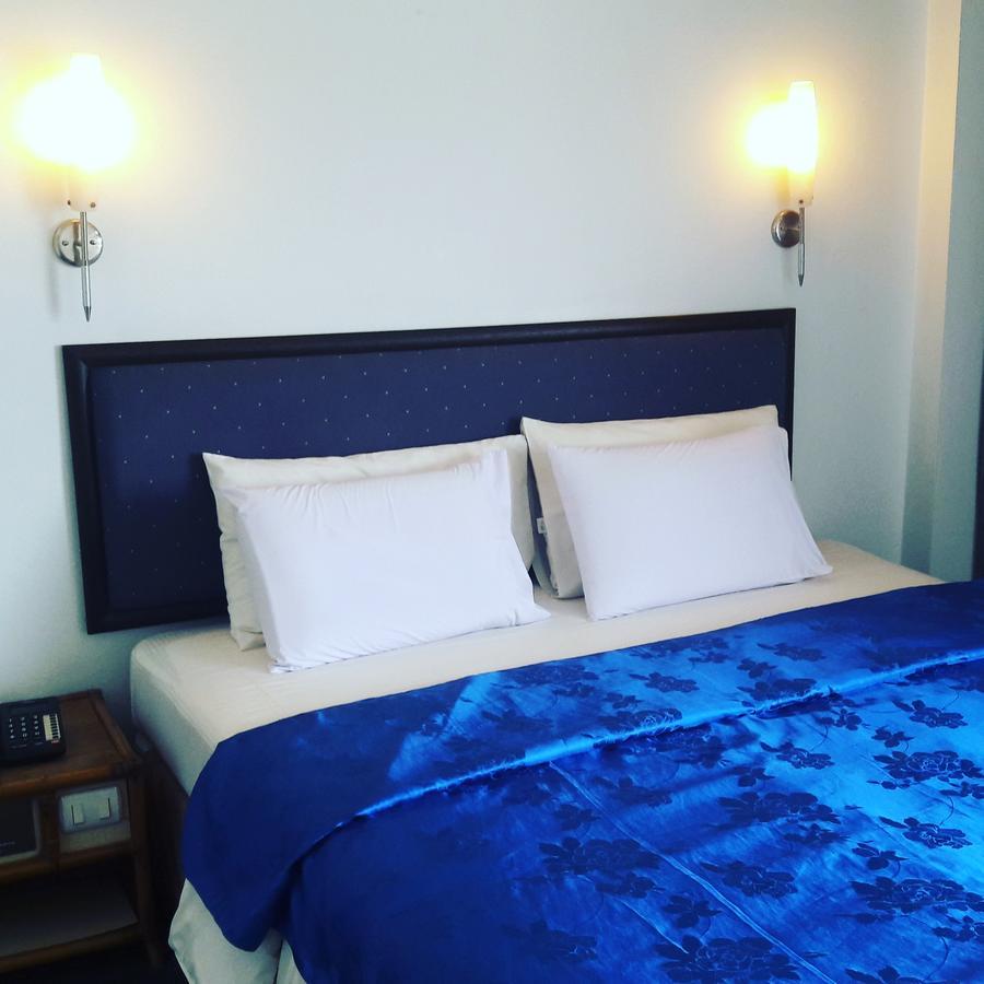 Roseinn Hotel Taphanhin Taphan Hin Esterno foto